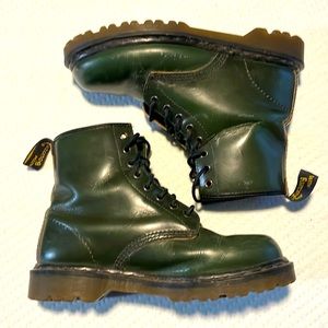 Dr. Marten MIE Green Docs US 8 UK 6 Made in England